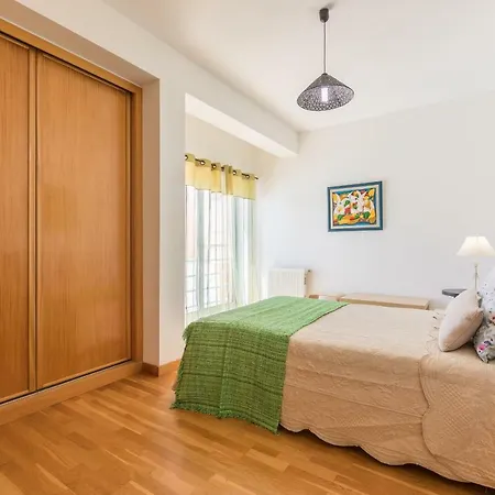 Marina View Apartment *
